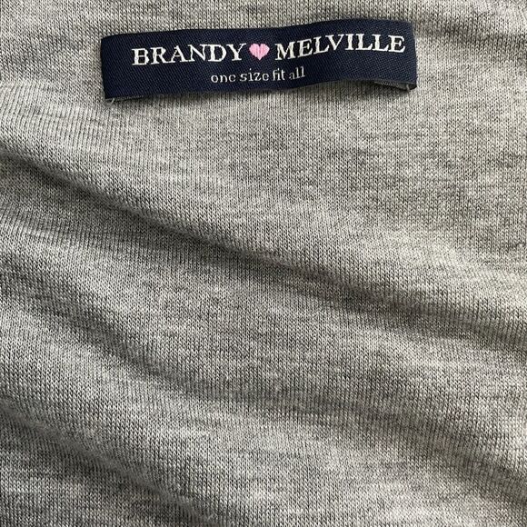 Brandy Melville Boxy Crop Sequin t-shirt, O/S - Picture 13 of 14